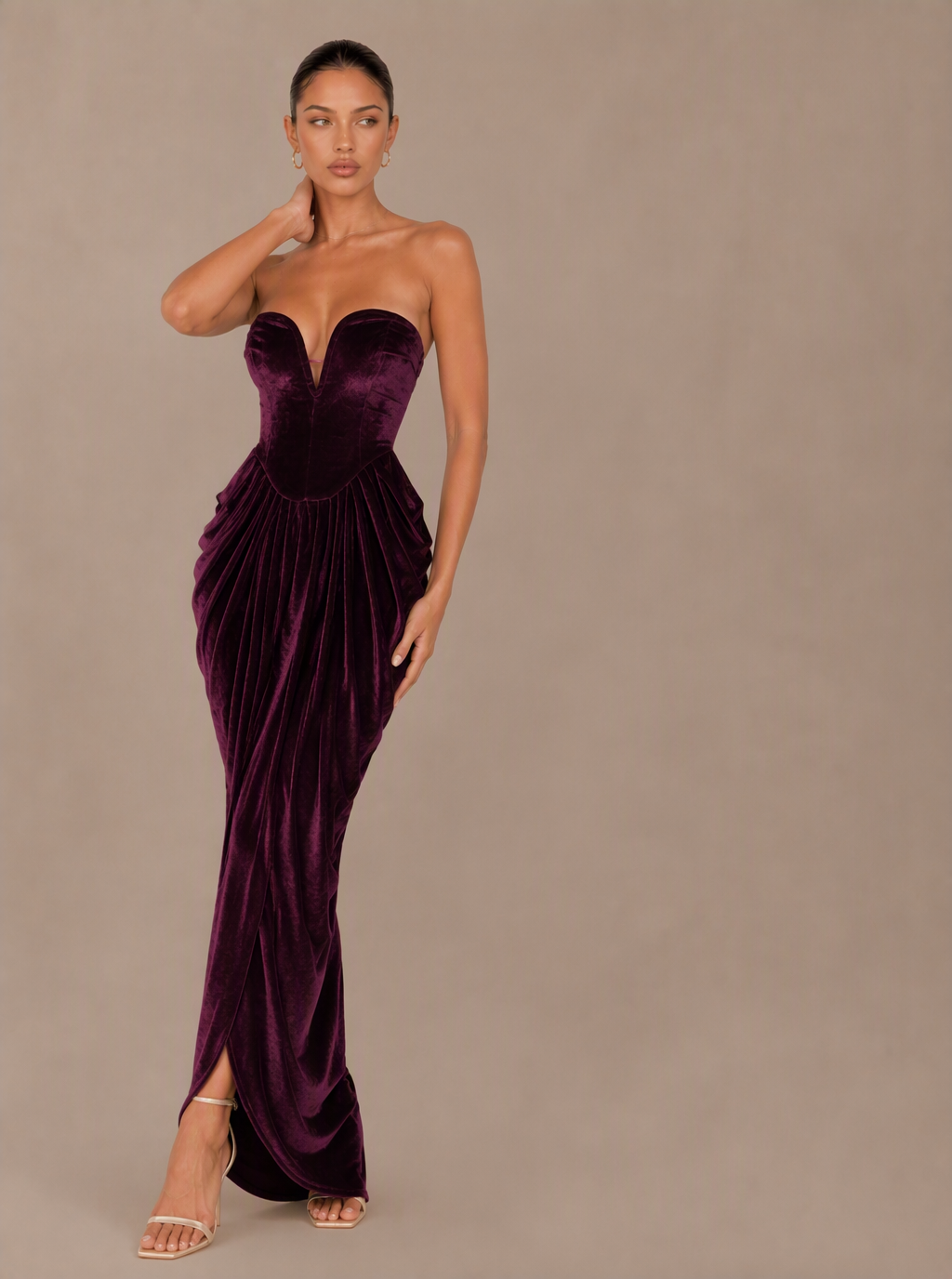 Zephrina Leonelle sculpted velvet maxi dress in berry