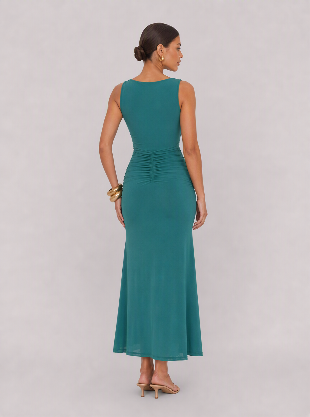Zephrina Kirelia ruched knit midi dress