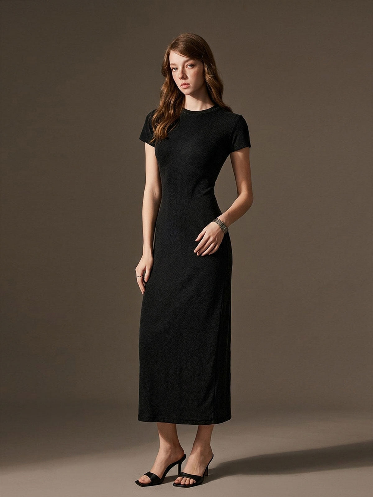 Fitted Crewneck Short-Sleeve Long Dress