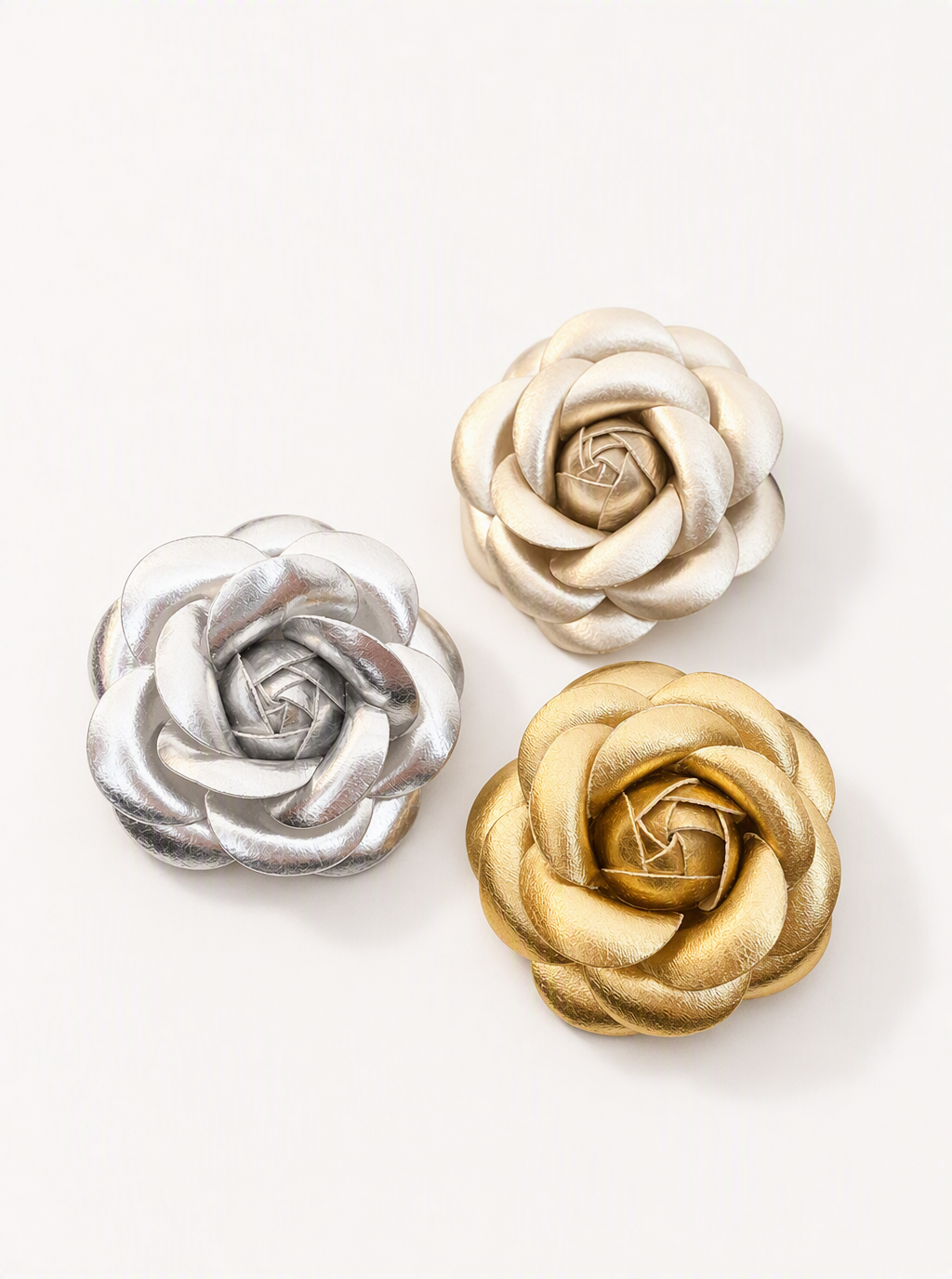 Zephrina Althea sculpted rose brooch in silver