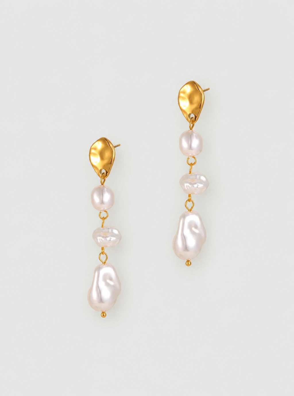 Zephrina Maelina pearl drop earrings in gold