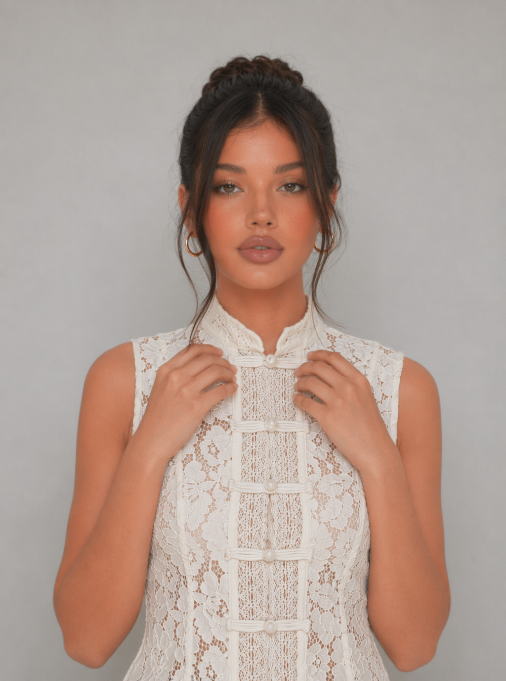 Top Joanna in pizzo floreale