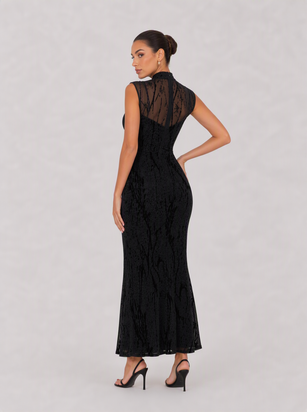 Zephrina Ottoline keyhole textured maxi dress in black