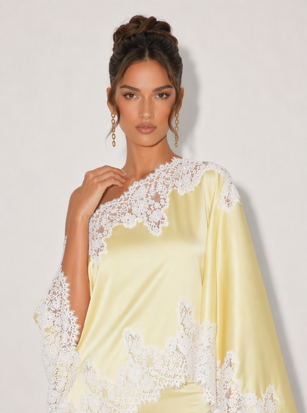 Zephrina Noeline lace-trim satin mini dress in yellow