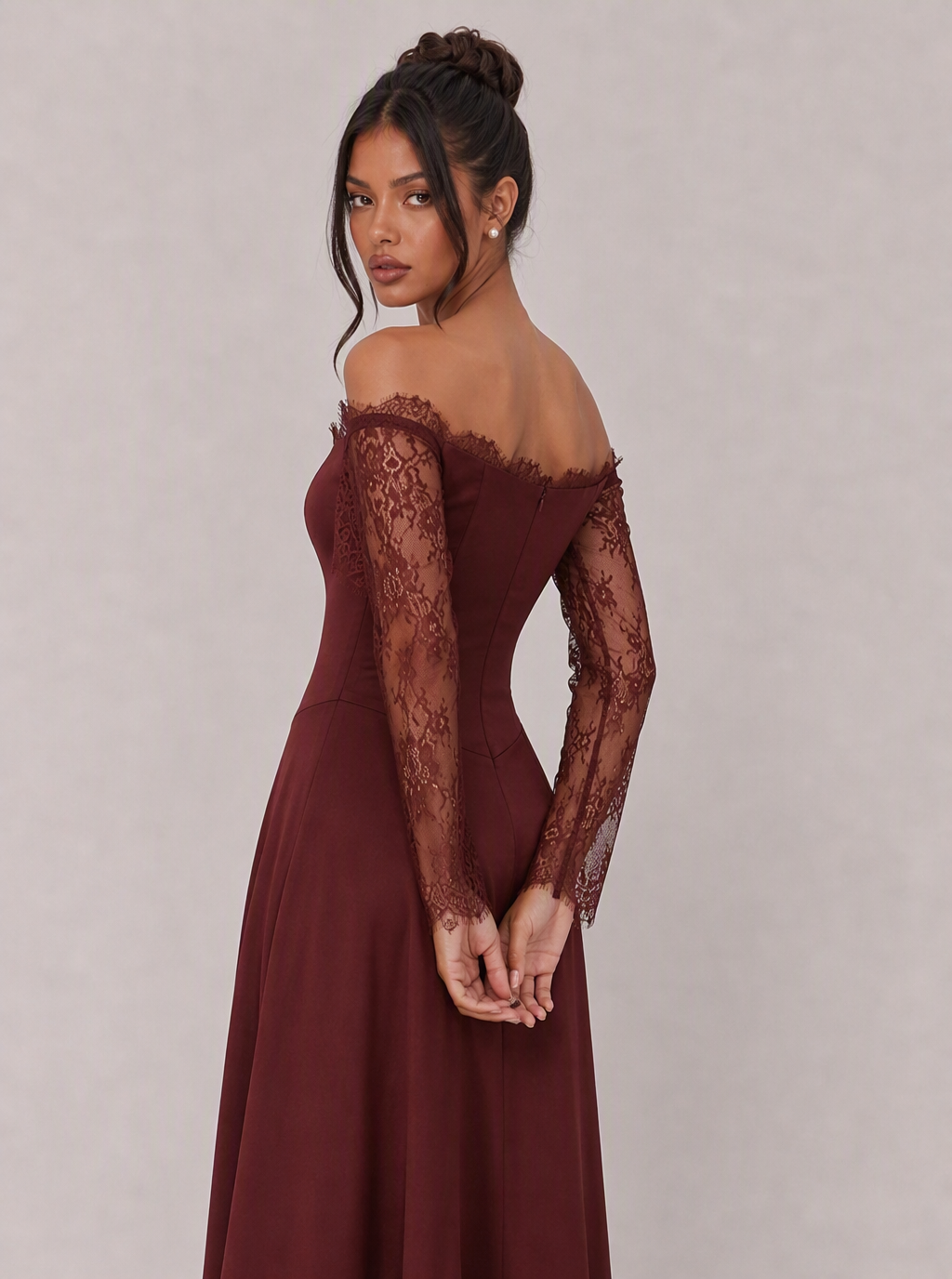 Zephrina Hestelle lace slit maxi dress in burgundy