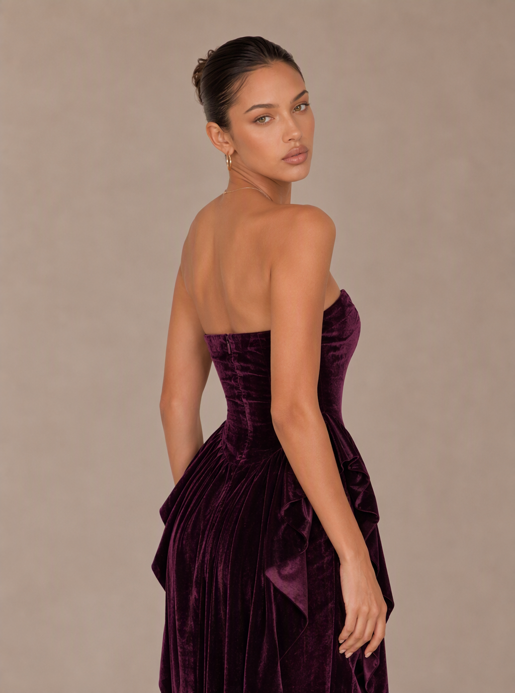 Zephrina Leonelle sculpted velvet maxi dress in berry