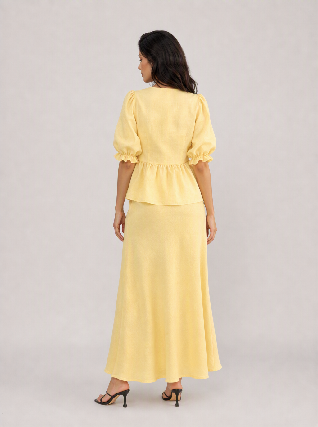 Zephrina Sorelle tie-front skirt set in yellow