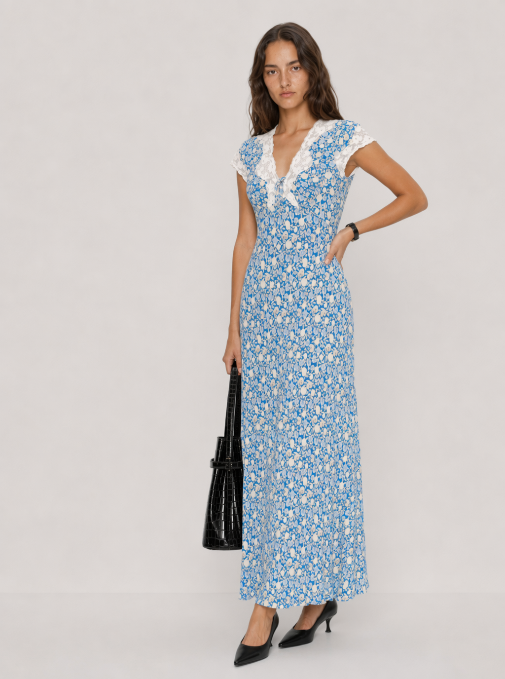 Zephrina blue floral lace-trim maxi dress with cap sleeves