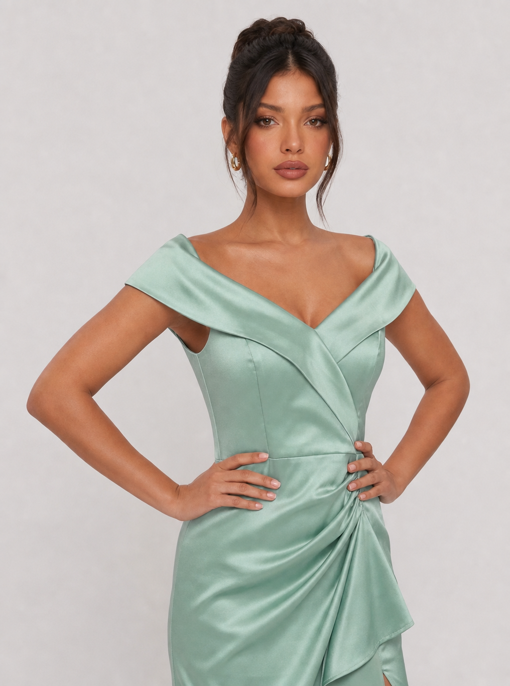 Zephrina Honora ruched satin maxi dress