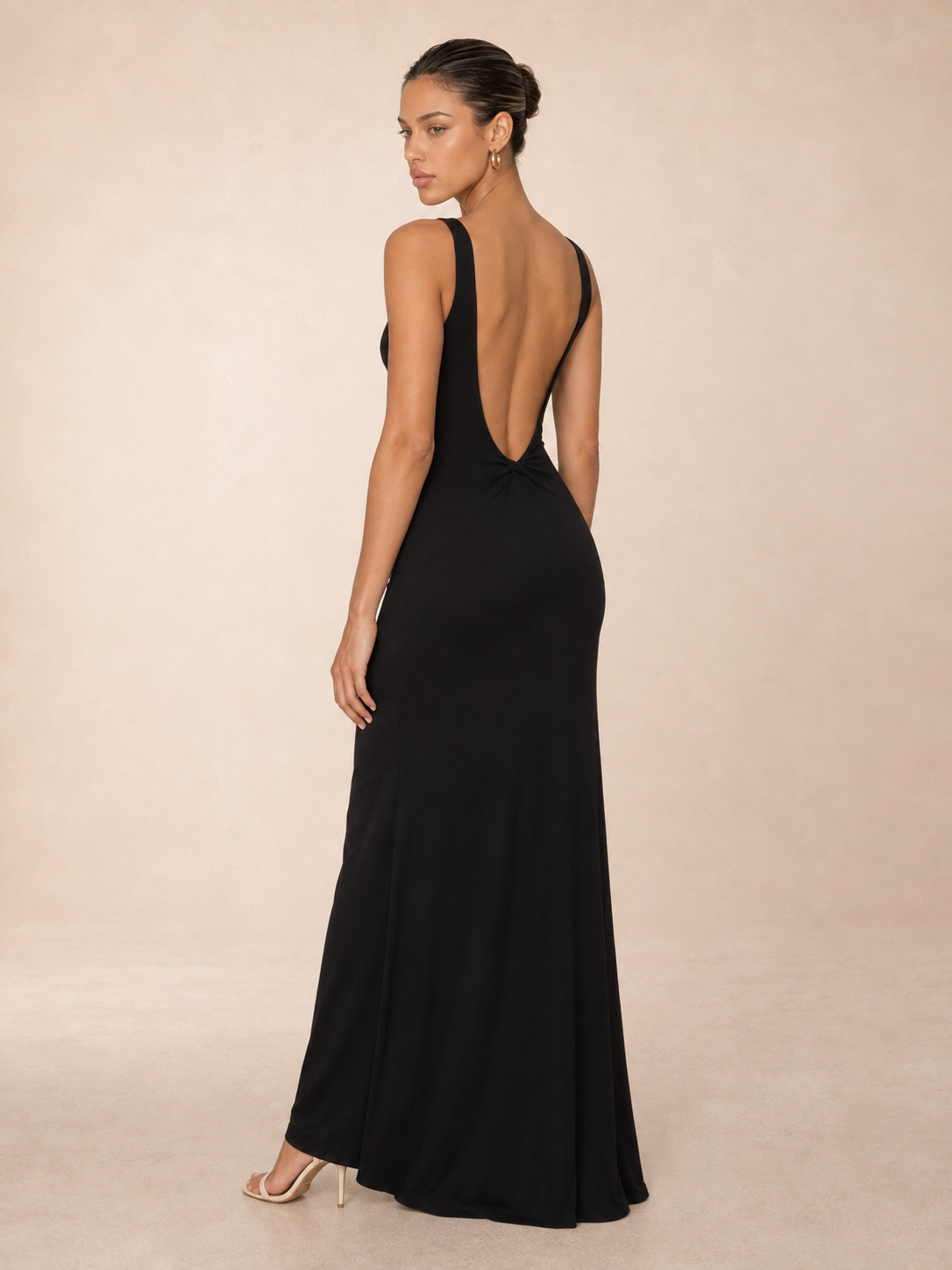 Zephrina Ulrika minimal knit maxi dress in black