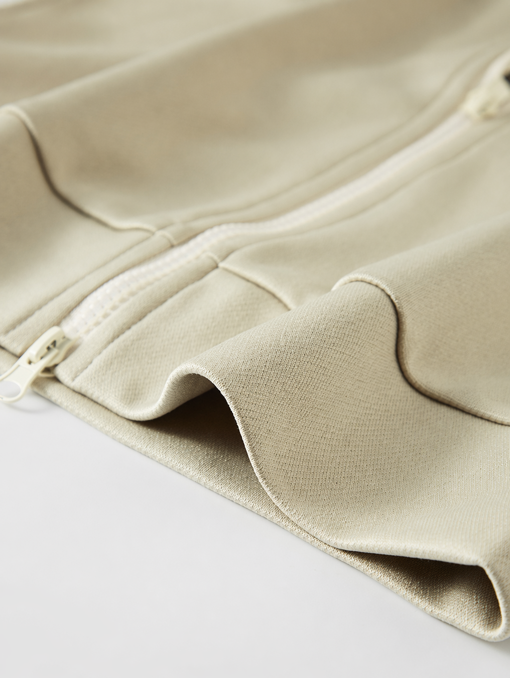Cropped Zip-Up Mock Neck Short Sleeve Jacket